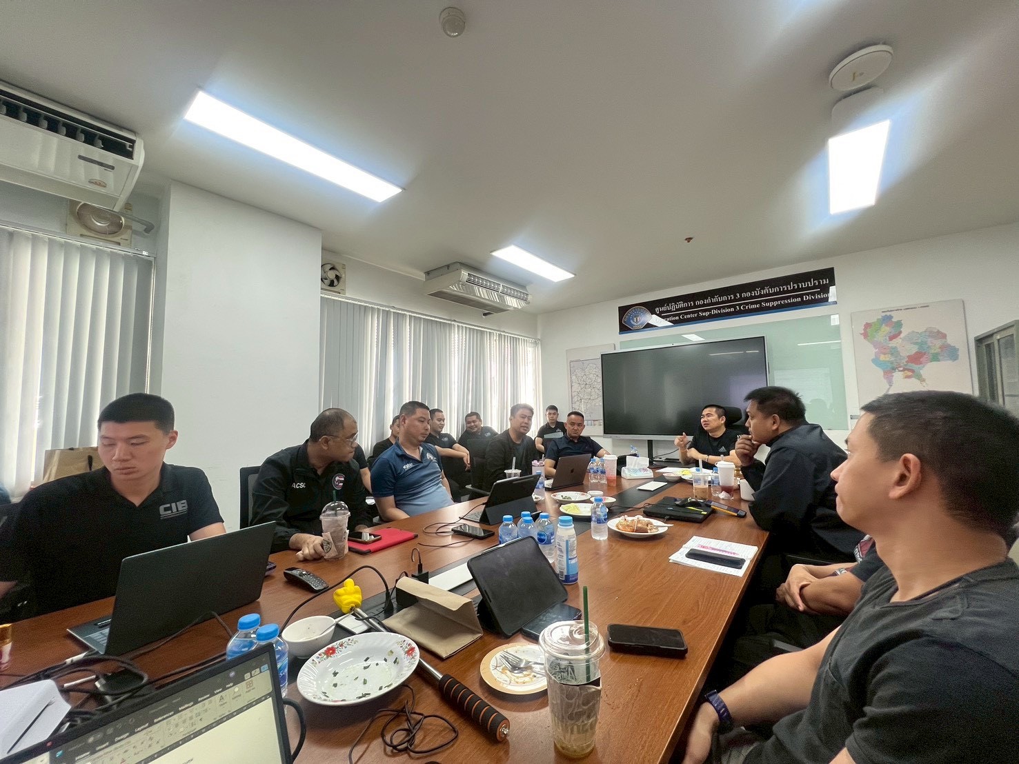 ประชุมบริหารอัปเดตงาน